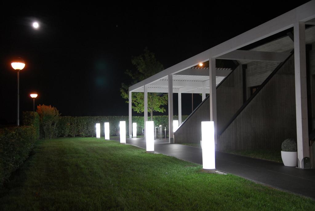Hotel Cavallino Faenza Exterior photo